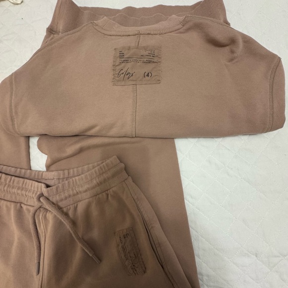 Zara SweatSet - Picture 2 of 4